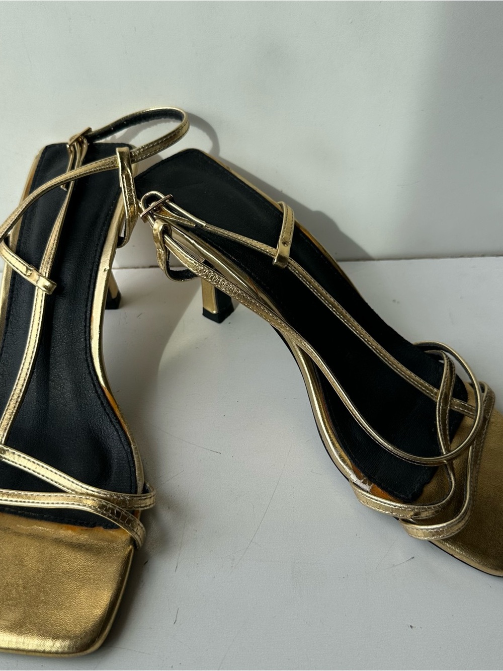 Gold Strappy Kitten Heel Sandals Women’s Size 7 Square Toe Slingback Dress Shoes